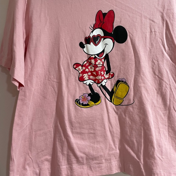 Uniqlo x Disney Pink Hawaii Minnie Short Sleeve Sz M - Picture 2 of 3